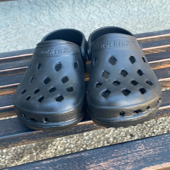 NOTHINZ Eva Diamond Breeze Clogs Women’s Black Size 8 - Picture 2 of 5